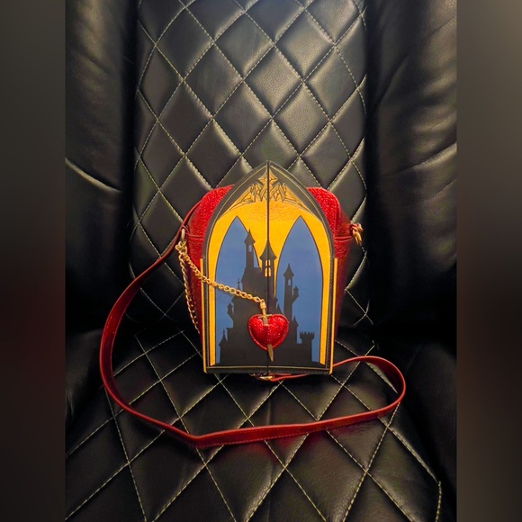 Danielle Nicole Handbags - DANIELLE NICOLE DISNEY SNOW WHITE EVIL QUEEN CROSSBODY
